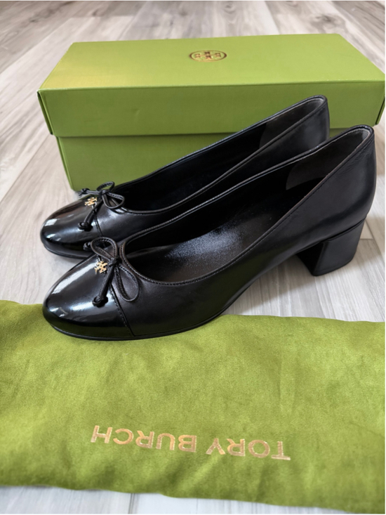Tory Burch Shoes - Tory Burch Cap Toe Pumps Black Leather Patent Bow Block Heel Women Size 8 NIB